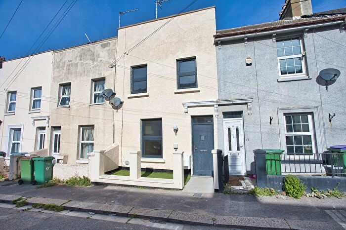 2 Bedroom Terraced House For Sale In Queen Street, Folkestone, Kent, CT20