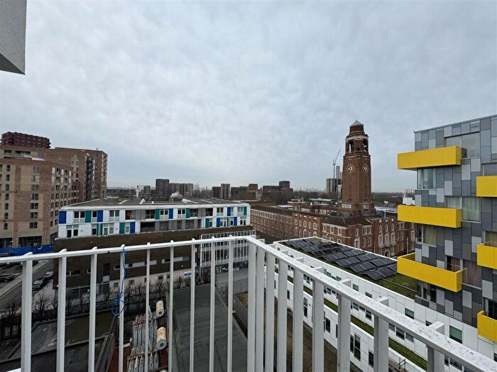 2 Bedroom Flat To Rent In Axe Street, Barking, IG11