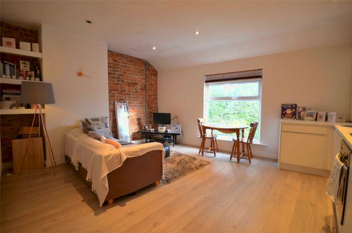 1 Bedroom Apartment To Rent In Burton Road, West Didsbury, Manchester, M20