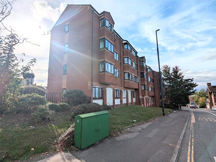 2 Bedroom Apartment To Rent In Barrington Court, Winton Street, Totterdown, Bristol, BS4