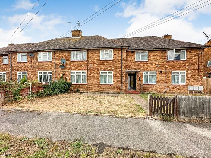 1 Bedroom Flat To Rent In Frances Gardens, South Ockendon, Essex, RM15