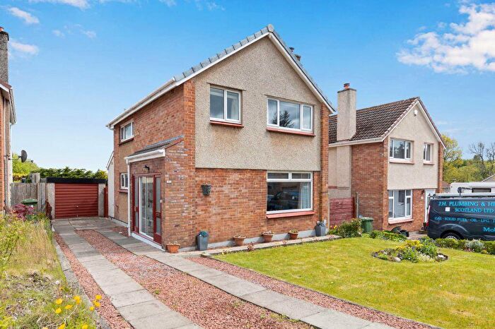 3 Bedroom Detached House For Sale In St James's View, Penicuik, Midlothian, EH26