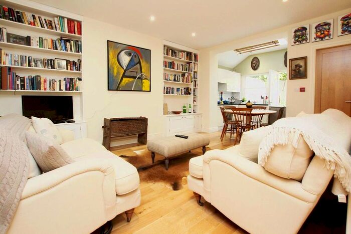 1 Bedroom Flat To Rent In Bolingbroke Road, London, W14