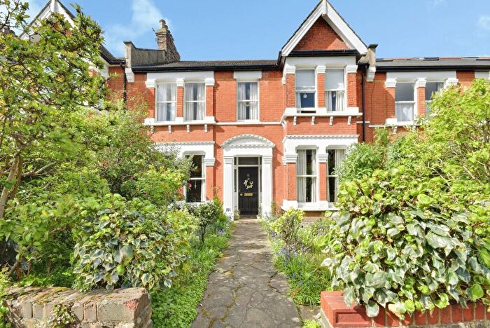 4 Bedroom Terraced House For Sale In Glenhouse Road, London, SE9