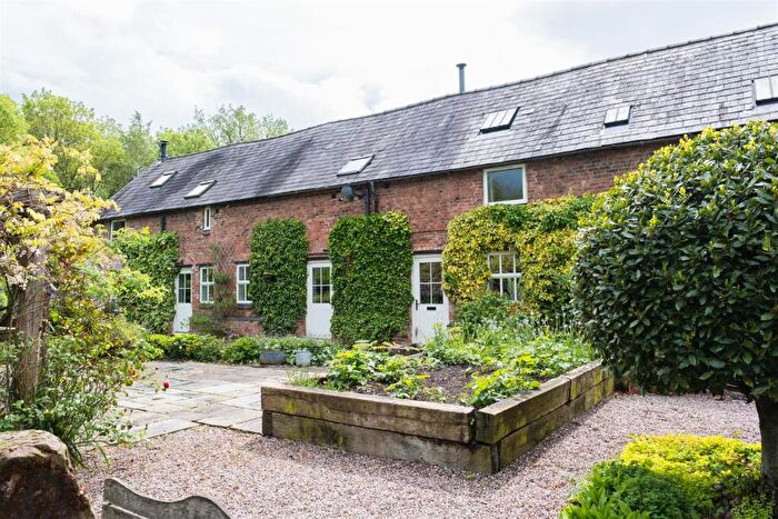 4 Bedroom Barn Conversion For Sale In Calveley Green Lane, Calveley, CW6
