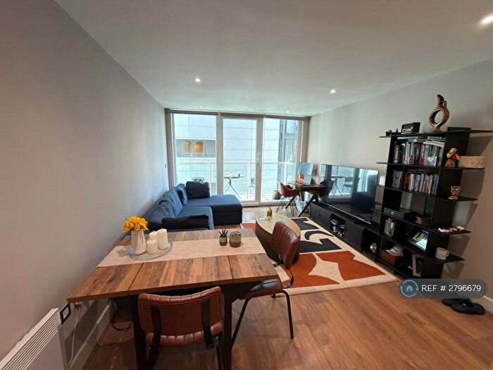 1 Bedroom Flat To Rent In Queenstown Road, London, SW11