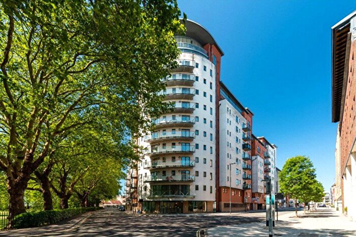2 Bedroom Flat For Sale In Briton Street, Southampton, Hampshire, SO14