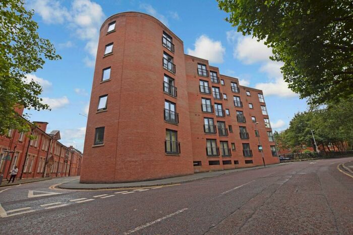 3 Bedroom Flat To Rent In Central Court, Melville Street, Salford, M3
