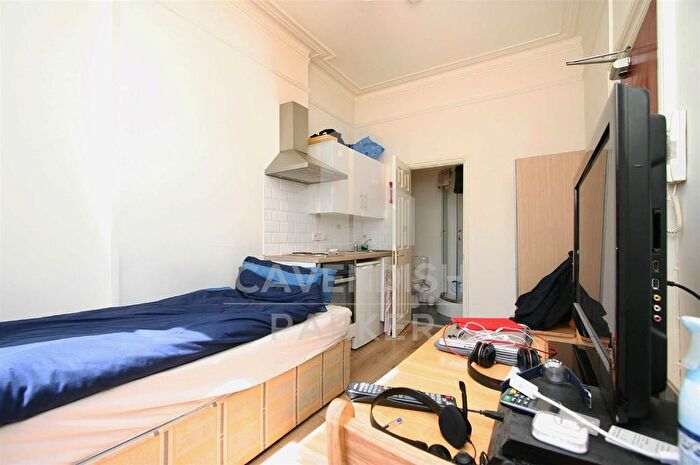 Studio To Rent In Manstone Road, Kilburn, London, NW2