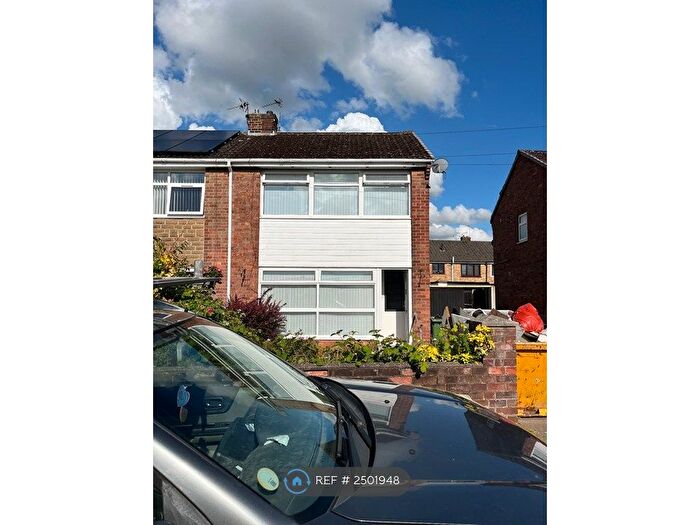 2 Bedroom Semi-Detached House To Rent In Northwood Road, Runcorn, WA7