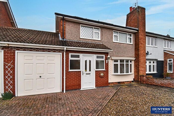 3 Bedroom Semi Detached House For Sale In Kent Crescent, Wigston, LE18