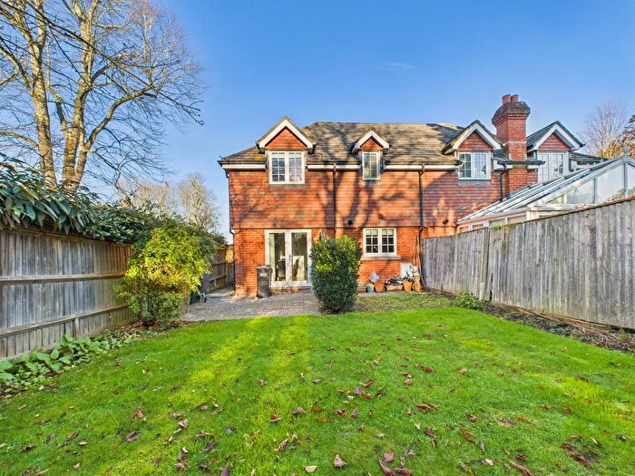 4 Bedroom Semi-Detached House For Sale In Gawton Crescent, Coulsdon, CR5