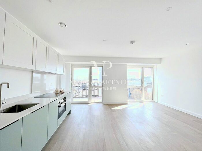 Studio To Rent In Botanist House, Seagull Lane, London, E16