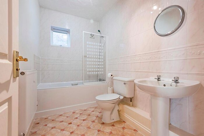 3 Bedroom Detached Bungalow For Sale In Corvus Close, Royston, SG8