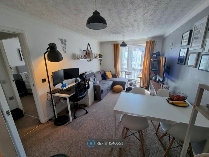 1 Bedroom Flat To Rent In Foyes Court, Southampton, SO15