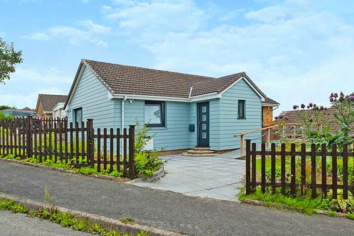 2 Bedroom Detached Bungalow For Sale In Hillcrest Road, Bideford, EX39