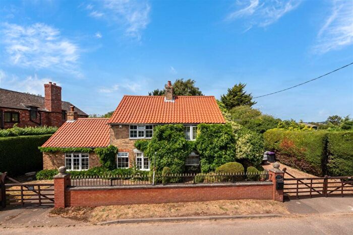 5 Bedroom Cottage For Sale In Carnation Cottage With Integral Annex, Five Mile Lane, Washingborough, LN4