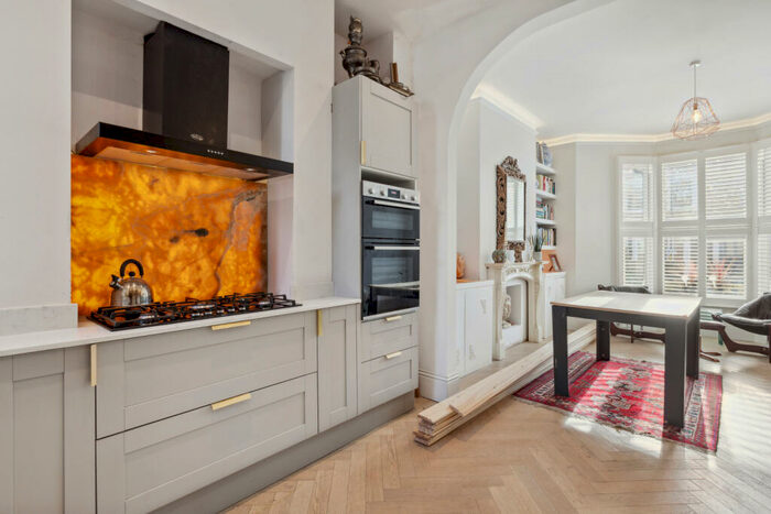 2 Bedroom Apartment To Rent In Brooke Road, Stoke Newington Central, N16