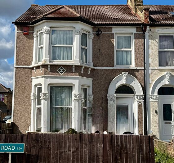5 Bedroom Semi-Detached House To Rent In Ardgowan Road, London, SE6