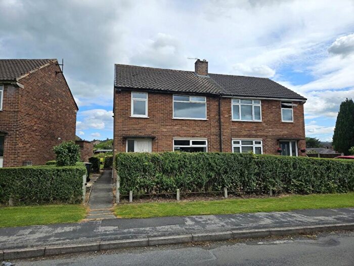 2 Bedroom Semi-Detached House For Sale In Poplar Avenue, New Mills, High Peak, Derbyshire, SK22
