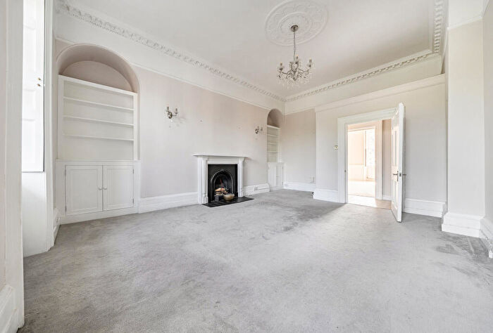 1 Bedroom Apartment For Sale In Queens Parade, Bath, BA1