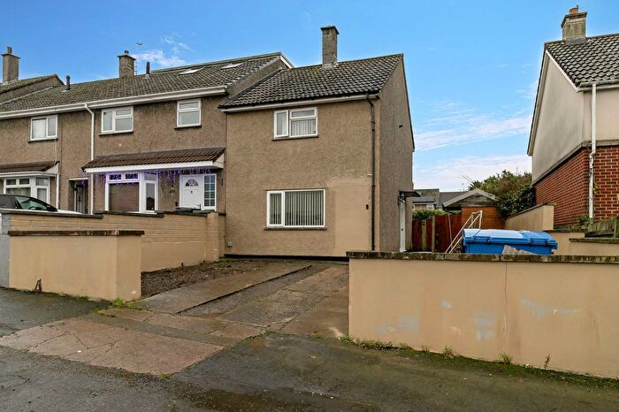 2 Bedroom End Terrace House For Sale In Craydon Road, Bristol, BS14