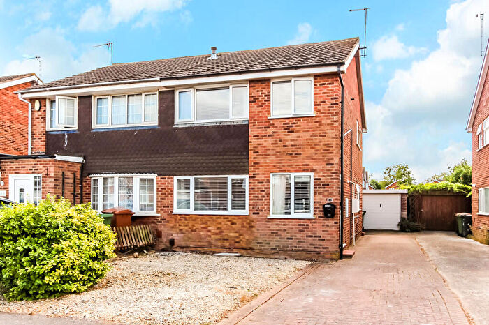 3 Bedroom Semi-Detached House For Sale In Torrington Crescent, Wellingborough, NN8