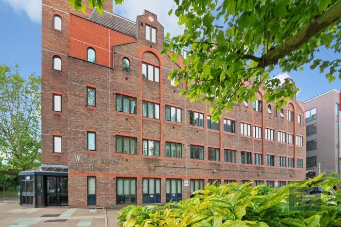 2 Bedroom Flat To Rent In William Shipley House, Maidstone, ME15