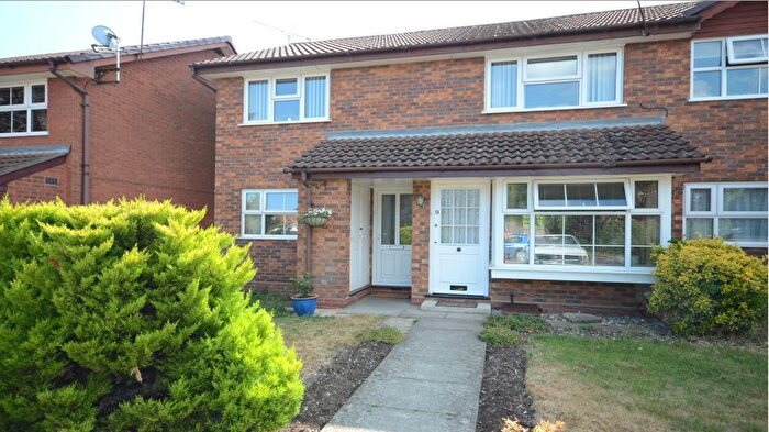 2 Bedroom Flat To Rent In Lysander Close, Woodley, Reading, RG5