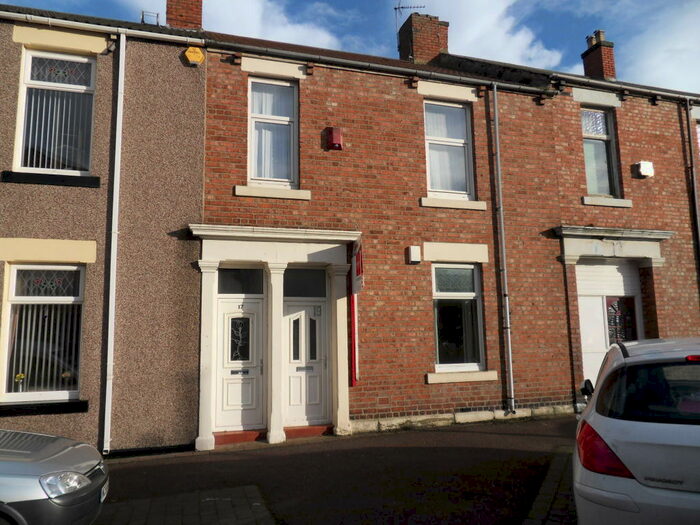 2 Bedroom Flat To Rent In Cardonnel Street, North Shields, NE29