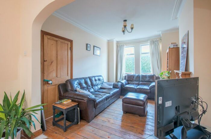 2 Bedroom Semi-Detached House To Rent In Aston Road, Raynes Park SW20