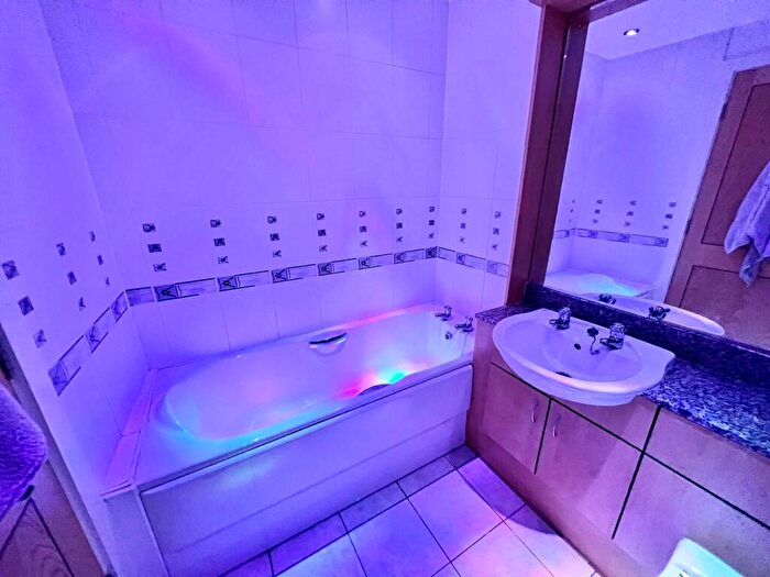 2 Bedroom Apartment To Rent In Willow Green, Sunderland, SR2