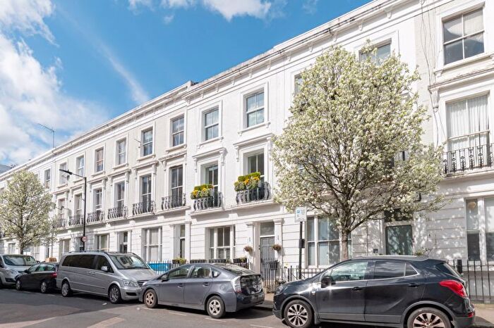 3 Bedroom Flat For Sale In Amberley Road, London, W9