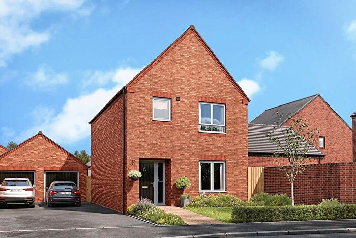 3 Bedroom Detached House For Sale In Stourbridge Road, Bromsgrove, B61