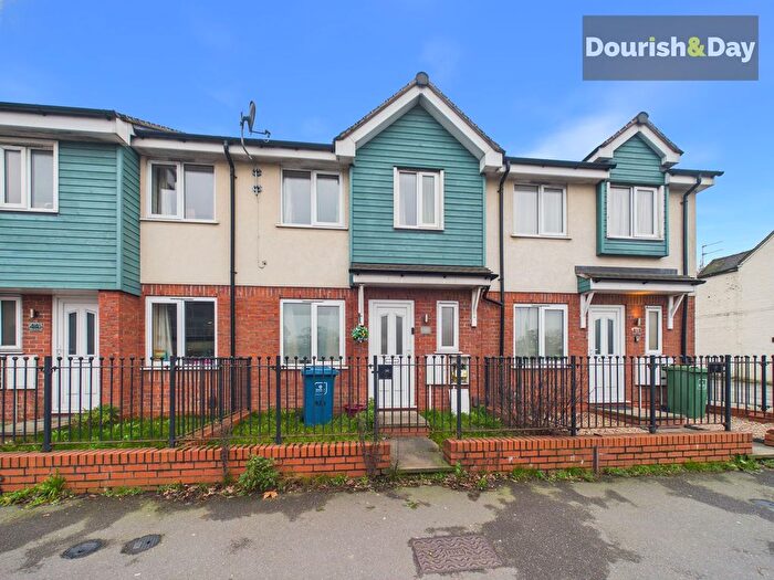 3 Bedroom Terraced House For Sale In Stone Road, Stafford, ST16