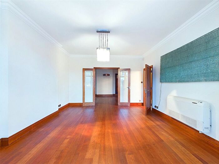 6 Bedroom Detached House To Rent In Cole Park Road, Twickenham, TW1