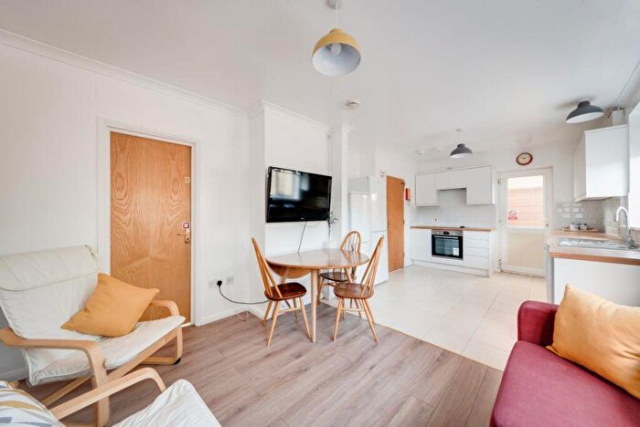 4 Bedroom House To Rent In Somerset Road, Canterbury, CT1