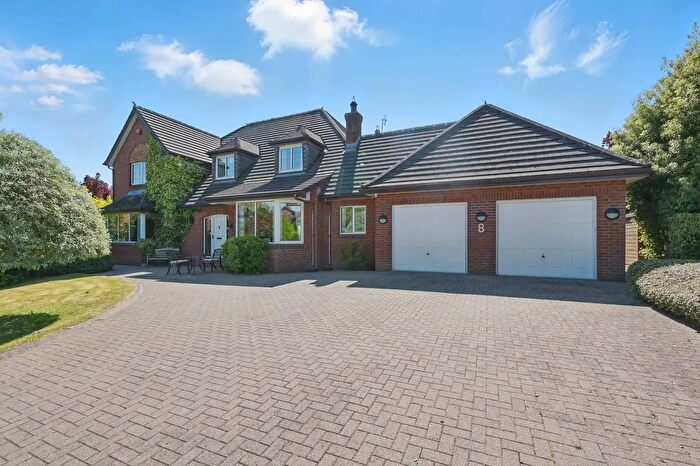 6 Bedroom Detached House For Sale In Carnesure Manor, Newtownards, BT23