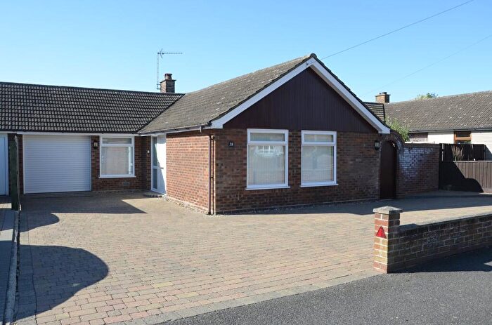 2 Bedroom Detached Bungalow For Sale In Dellwood Avenue, Felixstowe, IP11