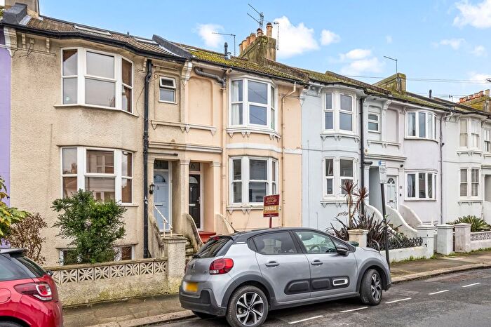 2 Bedroom Flat For Sale In Livingstone Road, Hove, BN3