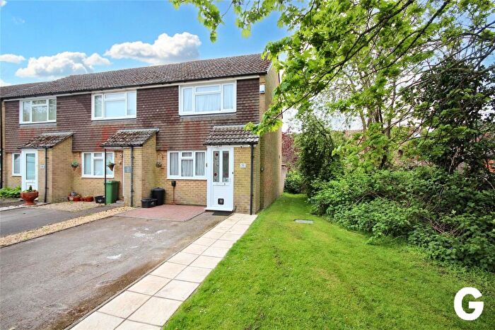 2 Bedroom End Of Terrace House For Sale In Willow Drive, Ringwood, Hampshire, BH24