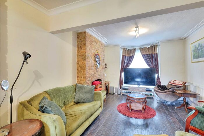 2 Bedroom Terraced House For Sale In Balmoral Road, Northampton, NN2
