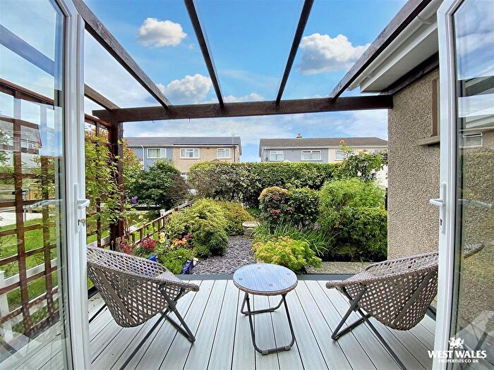 3 Bedroom Semi-Detached House For Sale In Longstone, St Florence, Tenby, SA70