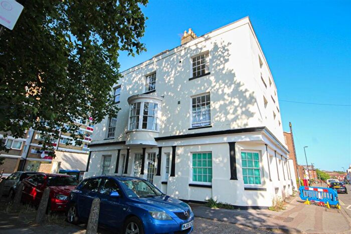 1 Bedroom Apartment To Rent In The Roundhouse, Bernard Street, Southampton, SO14