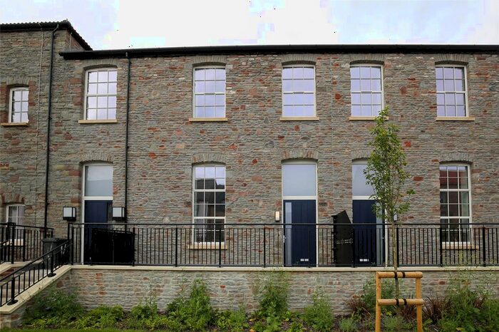 2 Bedroom Detached House To Rent In Chapel Road, Fishponds, Bristol, BS16