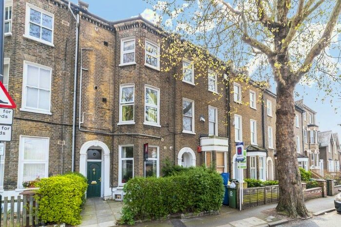 1 Bedroom Flat To Rent In Bird In Bush Road, Peckham, London, SE15
