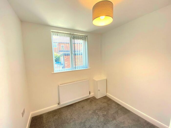 2 Bedroom Apartment To Rent In Temple Road, Sale, Greater Manchester, M33