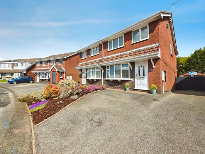 3 Bedroom Semi Detached House For Sale In Minerva Close, Knypersley, Staffordshire Moorlands, ST8