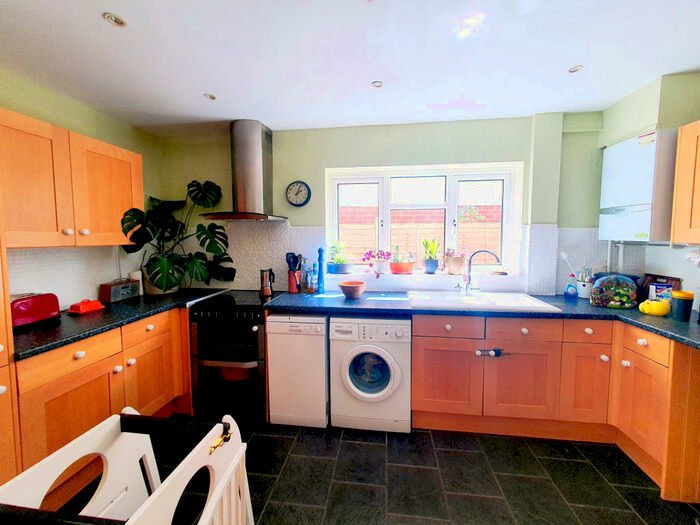3 Bedroom House To Rent In Second Avenue, Southbourne, PO10