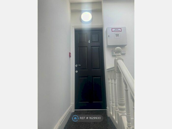 1 Bedroom Flat To Rent In Cowley Hill Lane, St. Helens, WA10